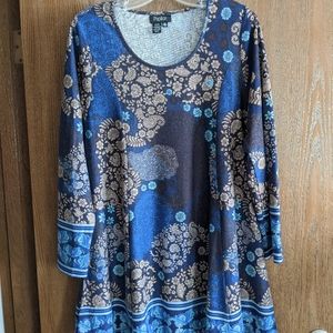 Long-sleeved tunic